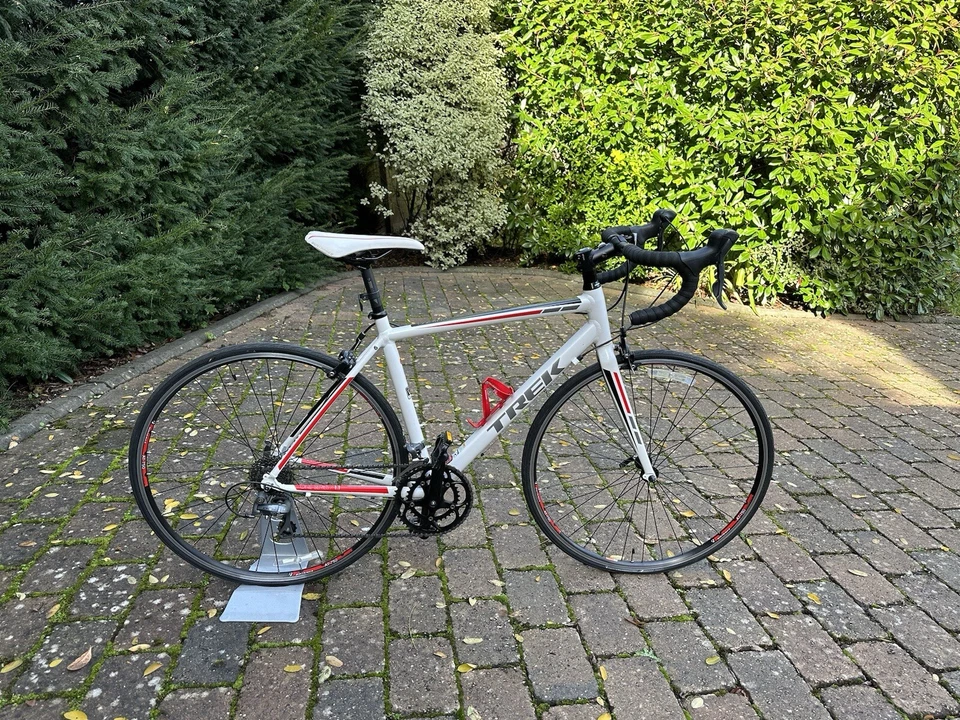 trek road bike  - Image 1 of 4