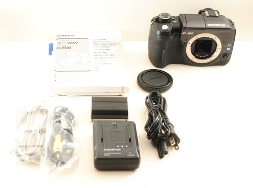 N.MINT Olympus E-300 Four Thirds DSLR Camera Body {8MP} with Battery & Charger - Picture 12 of 13