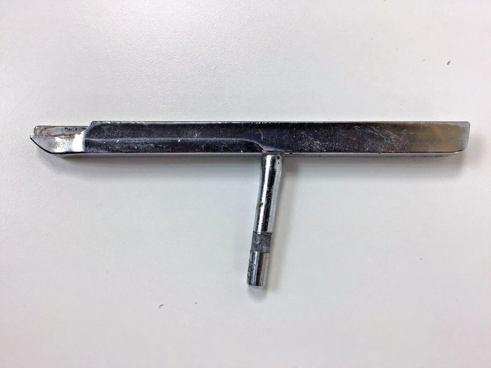 Camión Dodge Plymouth Trail Duster Ramcharger 1979 100 200 300 marco de ventana de ventilación Foto 2 de 4