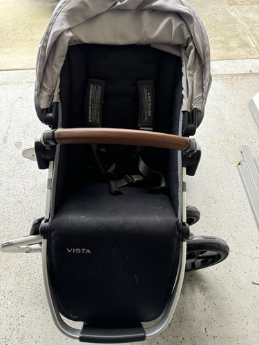 UppaBaby Vista Stroller Great Condition W/ Extra Seat, Brackets, And Accessories - Picture 4 of 7