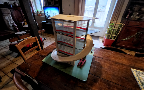 Jouet ancien garage bois/fer Années 50/60 (no Babyjou Dinky Toys) 50×45 H 43 cm - Photo 13/24