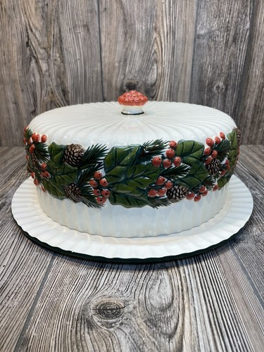 Vintage Christmas Cake Plate Holder +Dome White with Holly Leaves & Red Berries - Picture 2 of 14