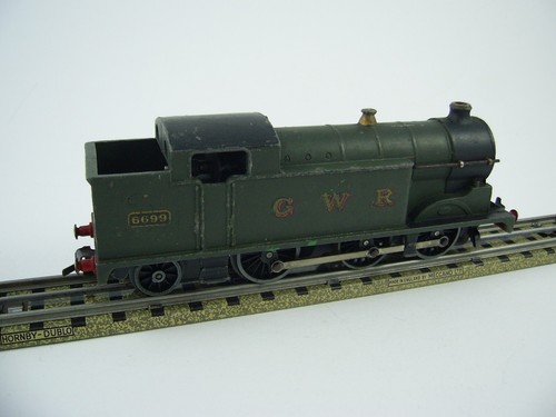 Hornby Dublo Class N2 0-6-2 Tank Locomotive 6699 in GWR Green Ref. EDL7 - 3 Rail - Picture 2 of 6