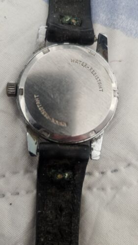 Vintage Ingersoll Mens 17 Jewels Watch Water Resist Shock Resist Great Britain - Picture 2 of 6
