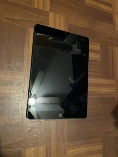 iPad 9. Gen 64GB Wi-Fi 10,2 in Space Grau Top Zustand Apple Tablet