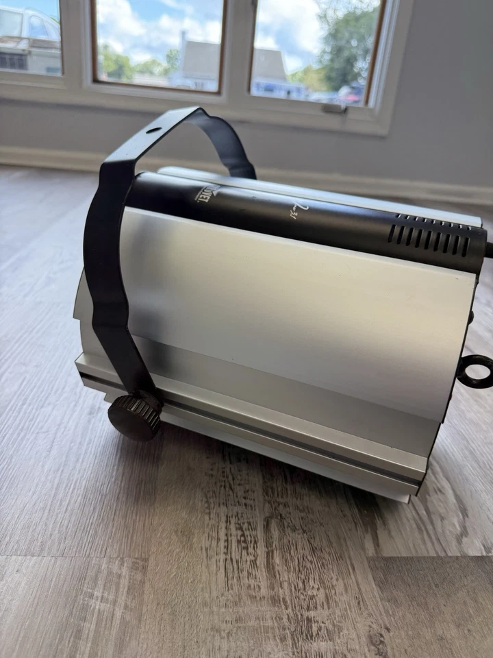 Chauvet Vue II Effect light. RGB DMX - Image 4 of 4