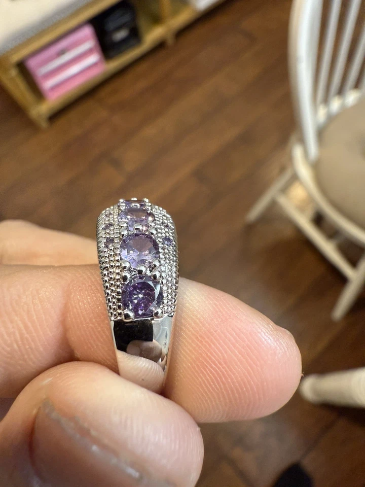 925 Sterling Silver Purple Zirconia Ring Size 9  - Image 4 of 4