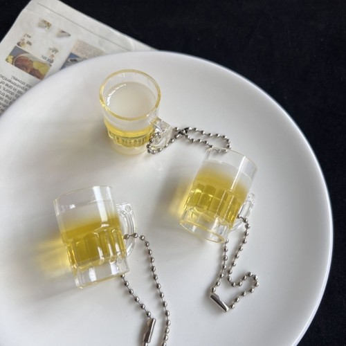 Stylish Beer Shaped Keychain for Students Everyday Use Gifting - Picture 5 of 8