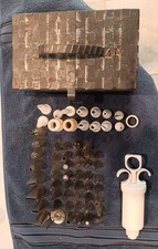 Vintage Wilton 70s Cake Decorating Nozzles 64...