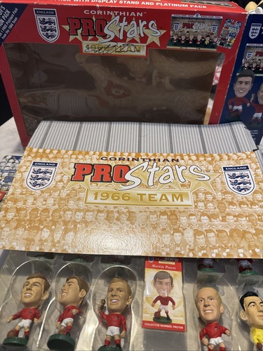 Corinthian Prostars 1966 England World Cup Box Set Signed Geoff Hurst +platinum - Picture 7 of 10
