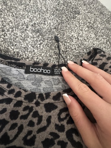 Boohoo Leopard Print Long Sleeve Top In Size 12 - Picture 2 of 2
