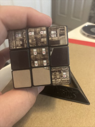 LED ZEPPELIN Physical Graffiti Rubiks Würfel mit schwarzem Ständer - muss fertiggestellt werden - Bild 7 von 16