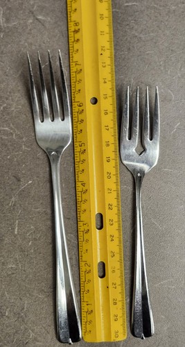Oneida GALA IMPULSE Stainless Flatware 4 Soup 1 Teaspoon, 1 Dinner Fork 7 Salad - Picture 10 of 10
