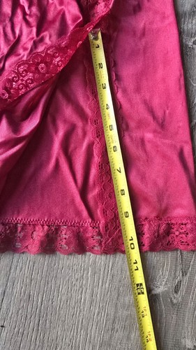 Vintage Montgomery Ward Burgundy Half Slip Size Small - Picture 4 of 12