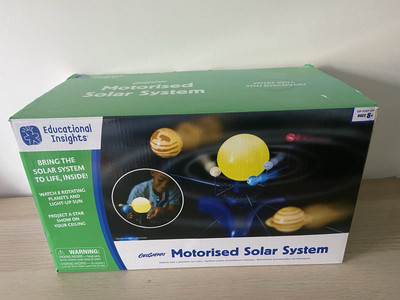 Educational Insights GeoSafari motorisiertes Sonnensystem mit Beleuchtung 5287