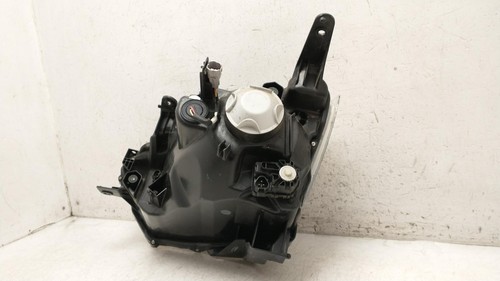 2021 ISUZU D-MAX O/S Drivers Right Front Headlight Headlamp 2016-2022 - Picture 7 of 8