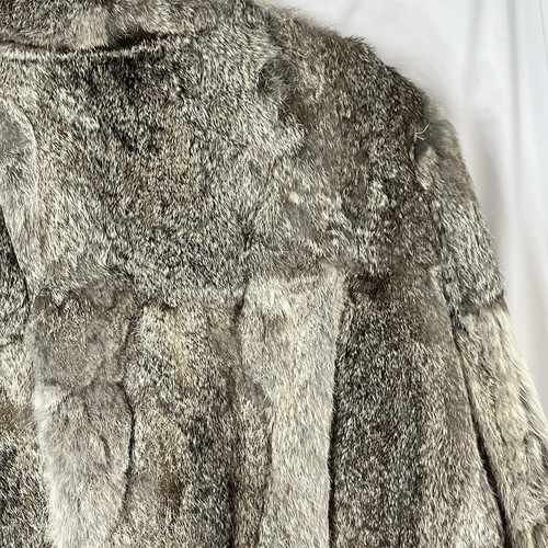 Vintage Bermans Rabbit Fur Coat Size Medium Pockets Satin Lining Brown Beige - Picture 16 of 16