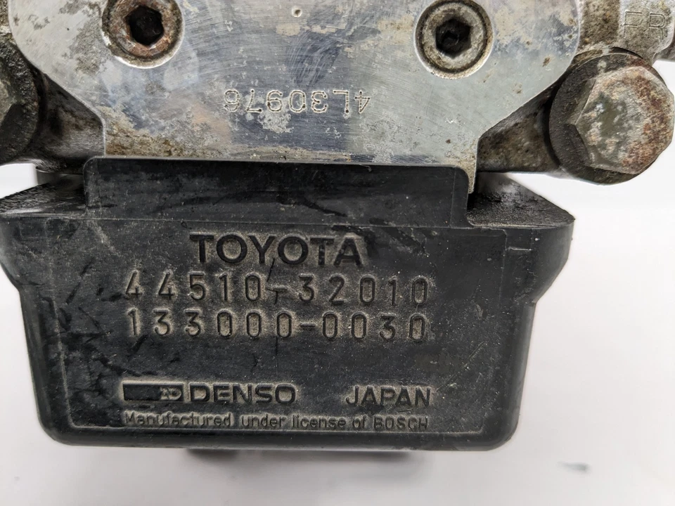 1988 1989 1990 1991 Toyota Camry ABS Anti-Lock Brake Pump Module 44510-32010 OEM Foto 2 de 4