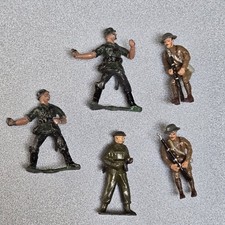 Lot of Vintag Cast Lead English Soldiers Britains Toys England