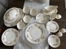 Eggshell Georgian - Homer Laughlin China Set 