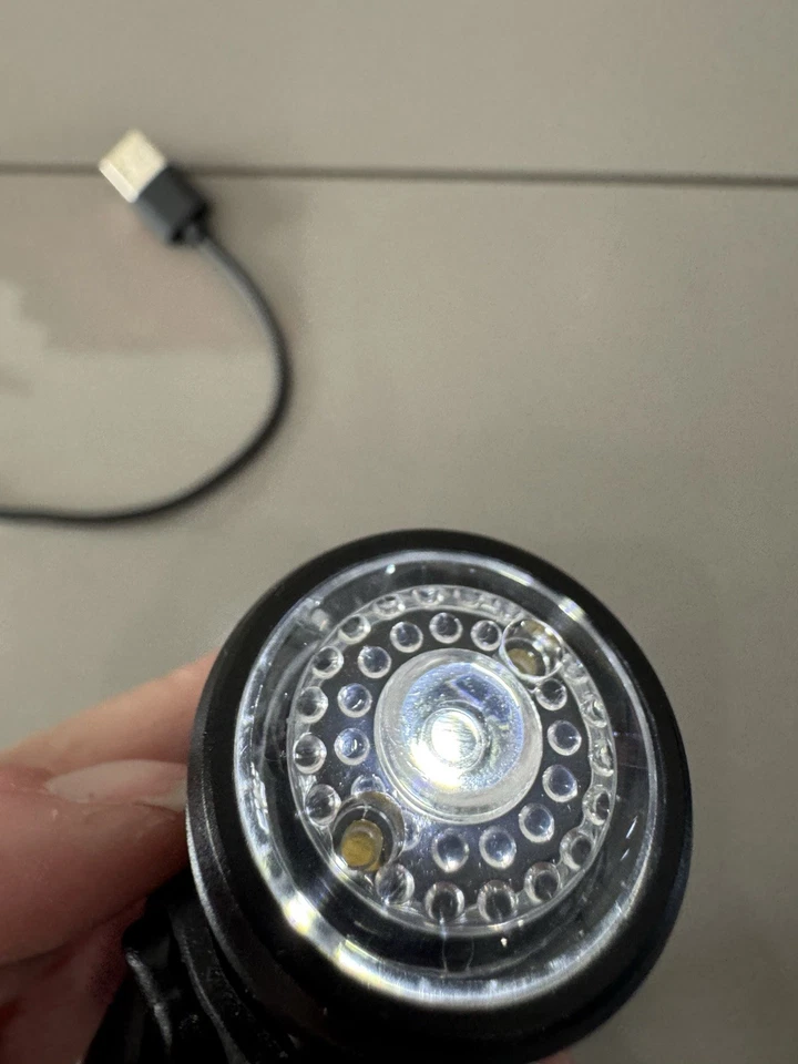 Linterna de bicicleta USB recargable luz de bicicleta faro LED para bicicleta Foto 4 de 4