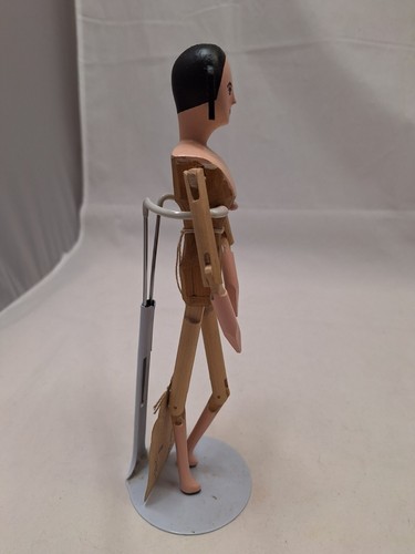 Bambola vintage 9,25" in legno snodata artista House of Seven Gables USA c1960s - Foto 6 di 10