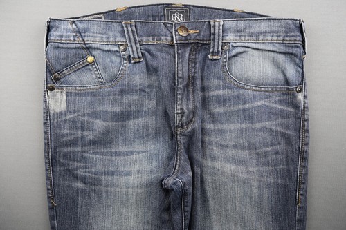 Men's Rock & Republic Jeans Stinger Boot Cut Stretch Medium Wash Size 36x30 - Picture 2 of 10
