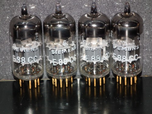 E88CC 6922 Siemens & Halske NOS Platinum Matched QUAD 4 pezzi basso rumore, Monaco anni 70 - Foto 1 di 12