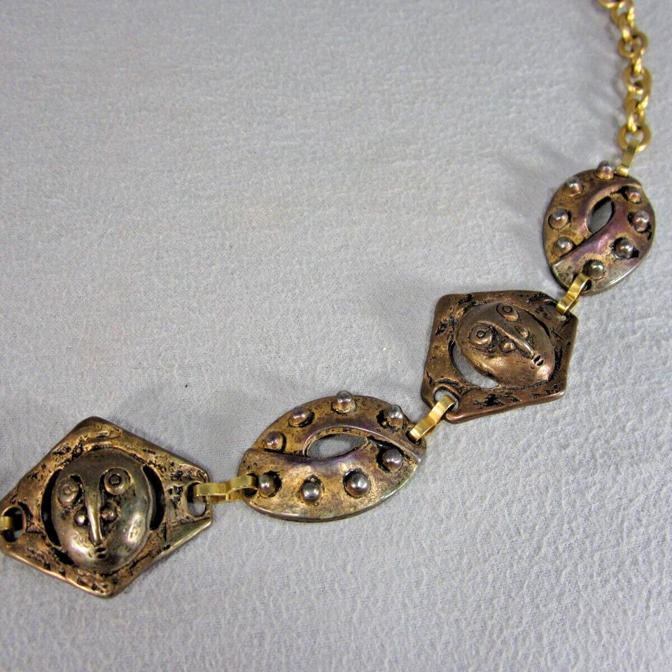 Mujer Tono Dorado Metal Concho Moda Cinturón Cabeza Rostros Flor Cadena Ajustable Foto 4 de 4