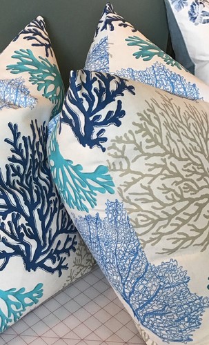 One Pair Pillow Covers Vilber Coral Motif In Blues And Turquoise Linen. - Picture 3 of 7