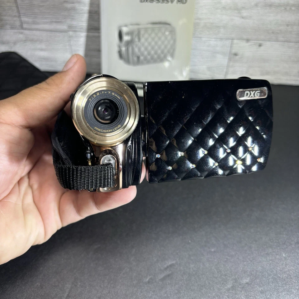 DXG - Videocámara Digital Riviera - LCD 3" - CMOS - Negra Modelo:DXG-535V Probada Foto 2 de 4