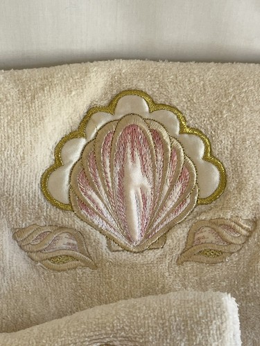 Vintage Summer Knights Inc Bath Towels Set Seashells Embroidery Beige - Picture 3 of 15
