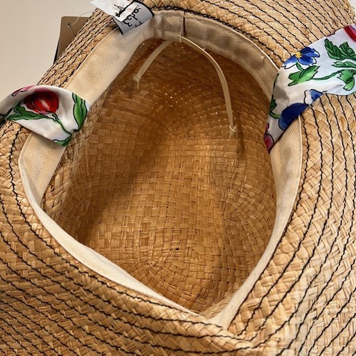 Sombrero para el sol ECHO de rafia tostada con corbata de seda con estampado floral multicolor, ¡NUEVO CON ETIQUETAS! - Imagen 6 de 7