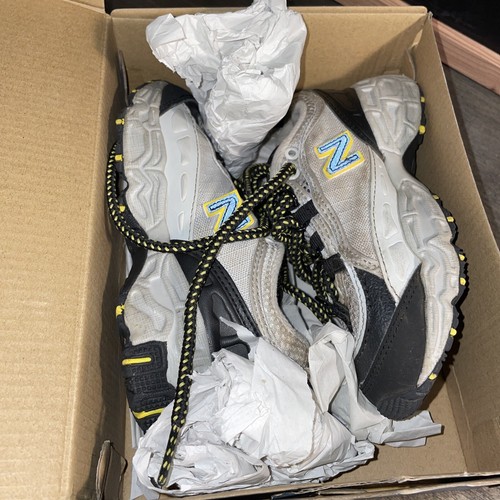 New Balance Lote 801 Todos los Zapatos Terrian Niños Talla 12 Gris Negro Y2K - Imagen 7 de 13
