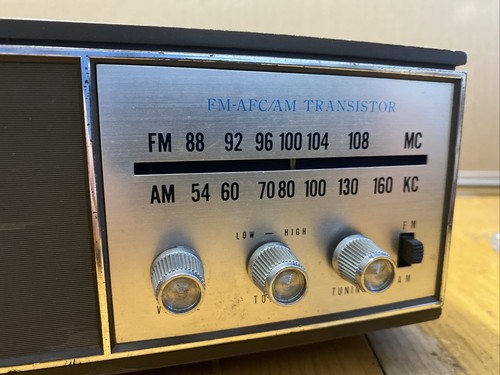 1960's Lloyds AM/FM Clock Radio tested & works #5J96G. Read Description - Picture 4 of 4