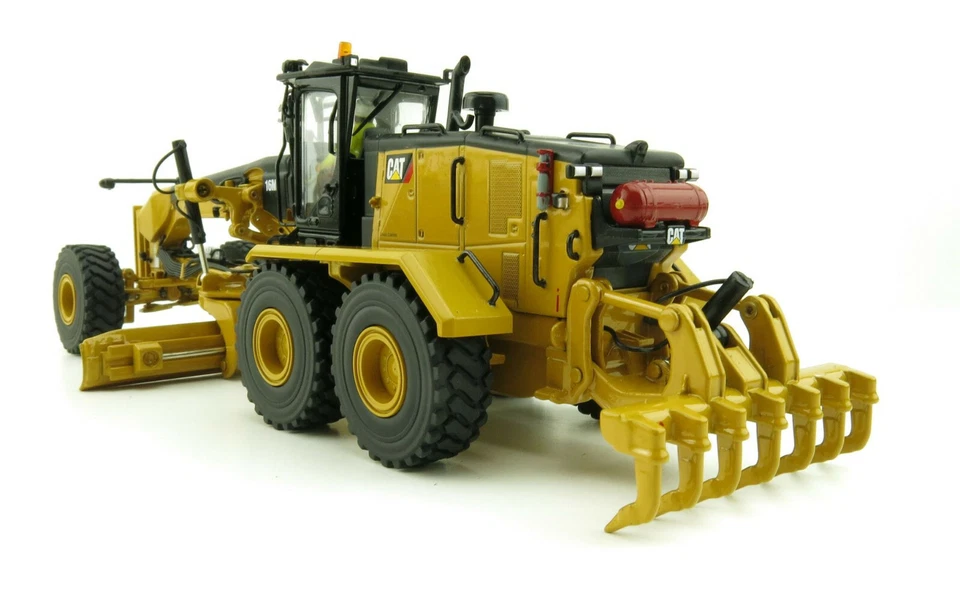 Diecast Masters 85507 - Caterpillar CAT 16M3 Motor Grader High Line Series 1:50 - Image 4 of 4