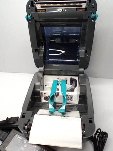 Zebra GK420d Label Direct Thermal Barcode USB/Serial Printer - UNUSED - Afbeelding 2 van 5