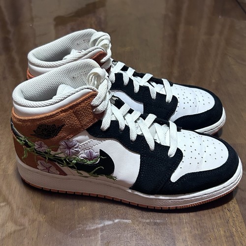 Nike Jordan 1 Mid SE Shoes Womens Size 6.5 / 5Y Floral Black Orange DQ8390 100 - Picture 13 of 14