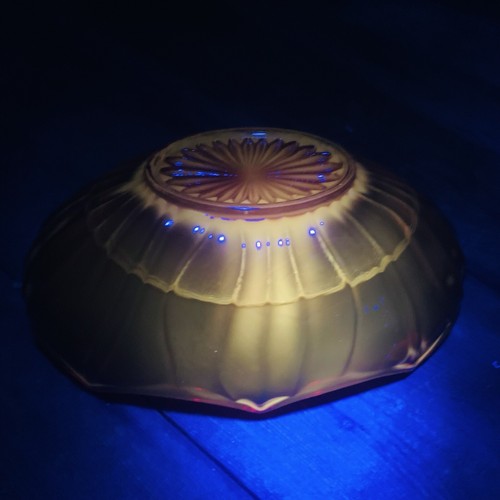 Vtg Red Glass Bowl Gothic Style Glows Under UV Cadmium by Davidsons England ? - Picture 13 of 20