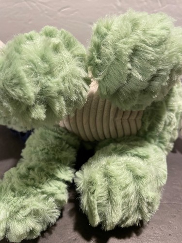Peluche Carters "Just One You" TRICERATOPS Dinosaurio Verde 9" H - Imagen 6 de 7