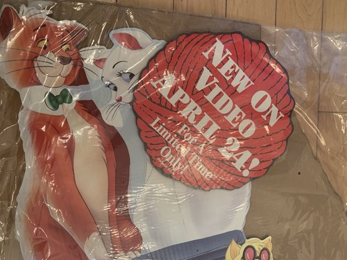 Disney ARISTOCATS Original Blockbuster Cardboard Mobile Hanging Display NOS RARE - Picture 10 of 18