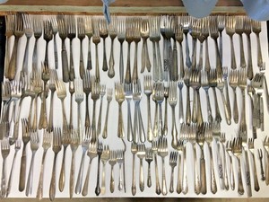 Lot-of-120-Vintage-Silverplate-Flatware-Forks-Pickle-Serving-Crafts-Silverware