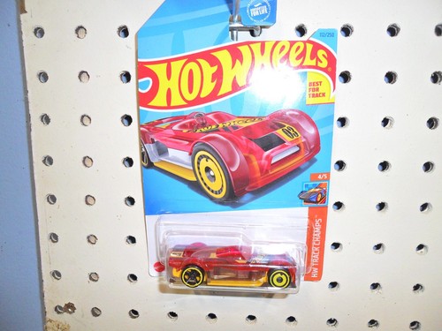 2023 hot wheels red mach it go hw track champs 4/5     112/250 - Picture 1 of 3