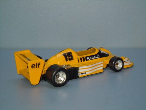 Renault RS 01 van Polistil Italy - Bild 2 von 4