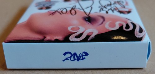 Jade - That's Showbiz Baby! SIGNED Exclusive Blue Cassette Tape - Picture 6 of 7