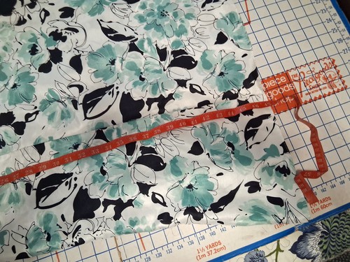 Dana Kay Green and Navy Floral Dress with Jacket | Plus Size 24W - Bild 8 von 10