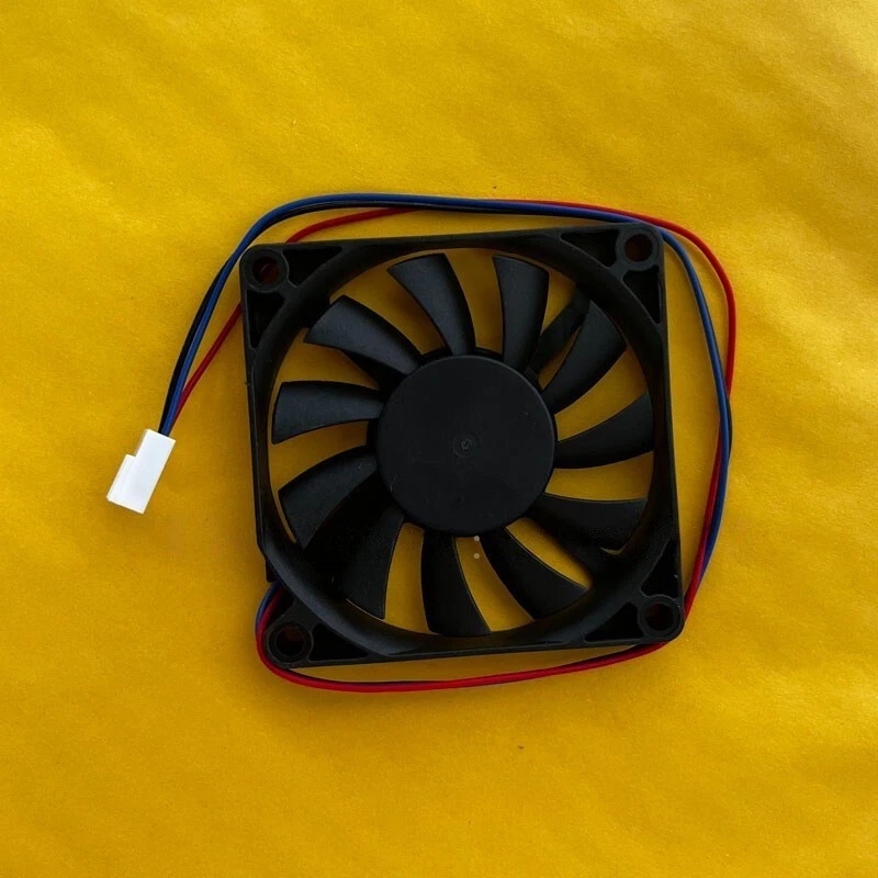 1PCS EVERCOOL EC7010M12BA 12V 0.25A 7010 7CM 3-wire cooling fan Fast Shipping - Image 2 of 2