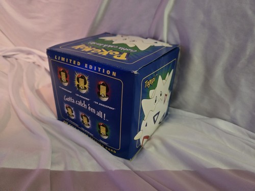 Togepi - Pokémon Gold-Plated Trading Card - Burger King Collab - Picture 9 of 9