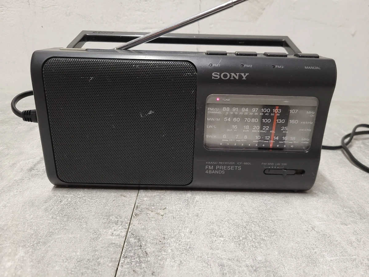 Sony ICF-880L Radio 4 Bands FM /MW/LW/SW Weltempfänger!!!