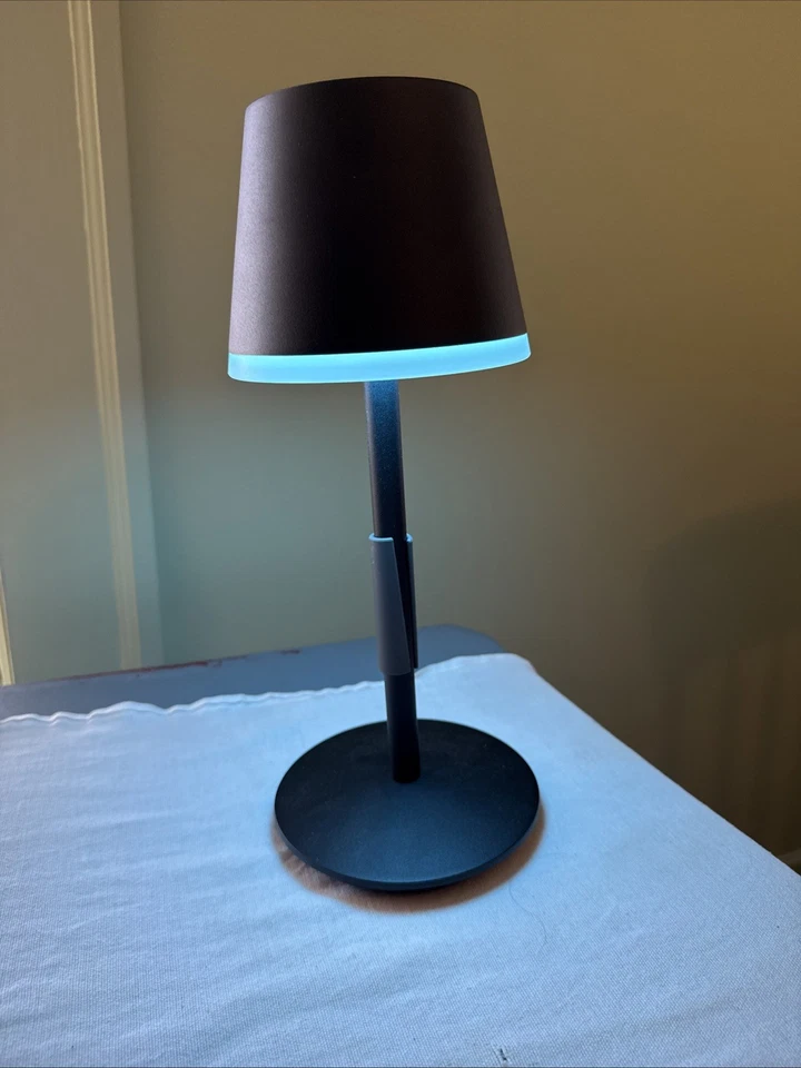 Philips Hue Go Portable Rechargeable Table Lamp 13.78" (576454) - Black - Image 4 of 4